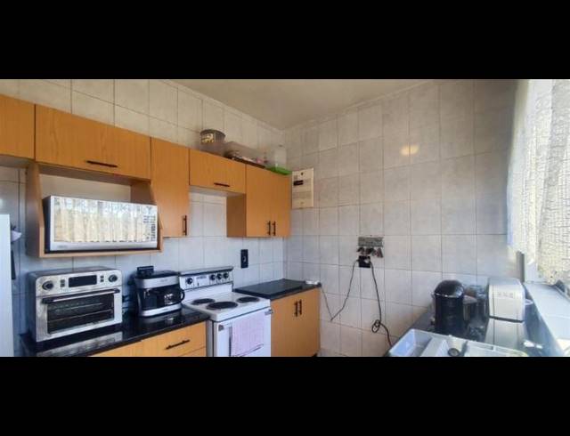 3 BEDROOM APARTMENT FOR SALE IN WITFIELD